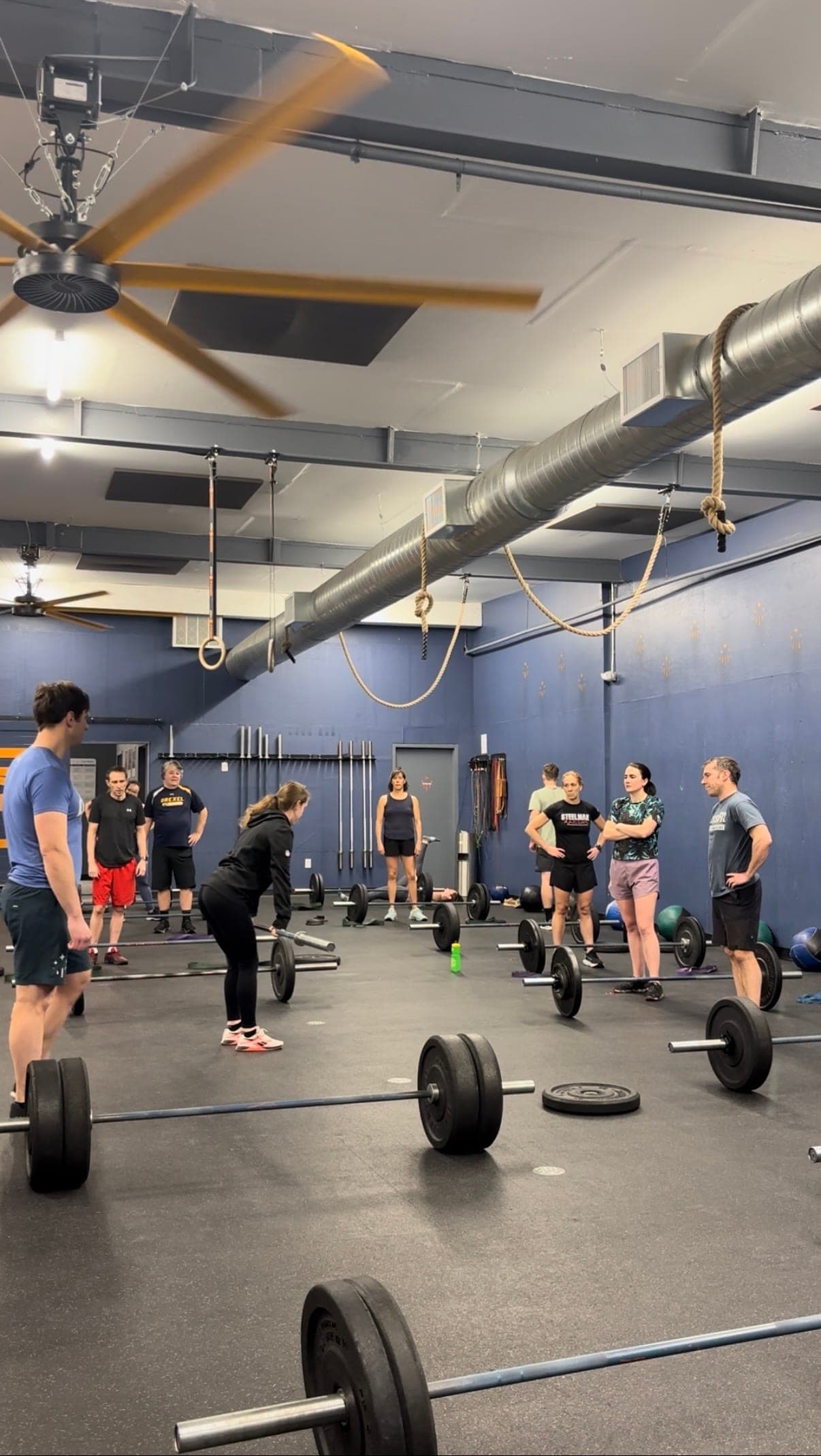A full group class training together at CrossFit Main Line